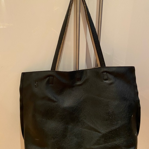 Urban Outfitters Black Tote Bag, perfect for school or work. - Picture 3 of 7